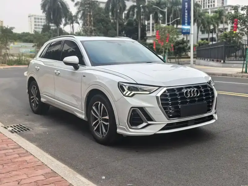 Audi Q3, 2022