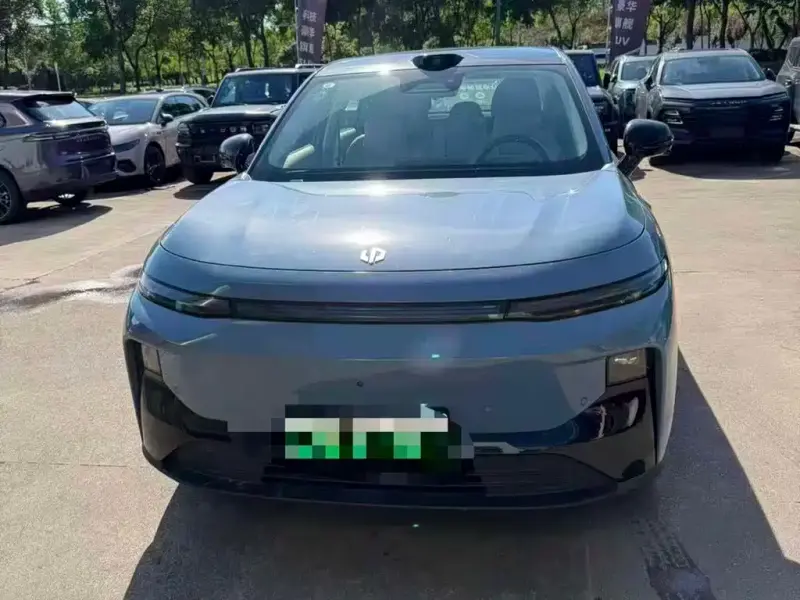 Leapmotor B10, 2025