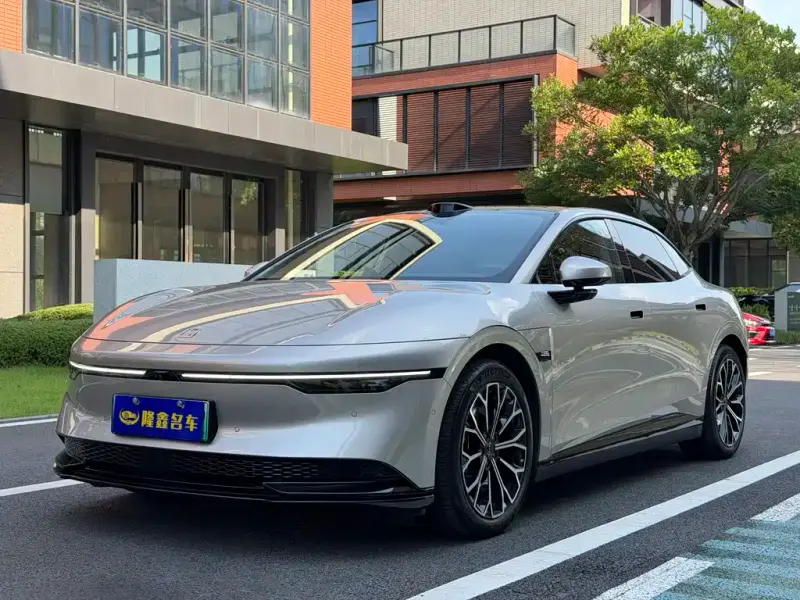 Zeekr 007, 2024
