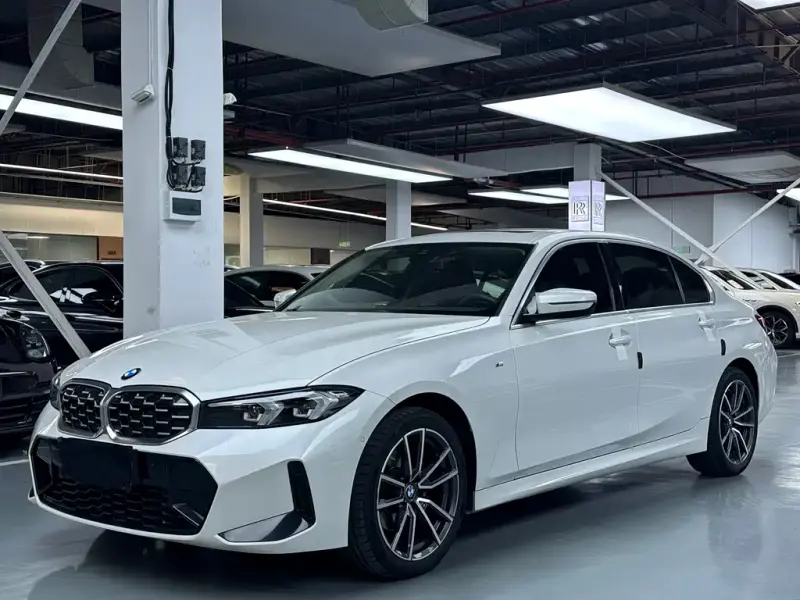 BMW 3 Series, 2023