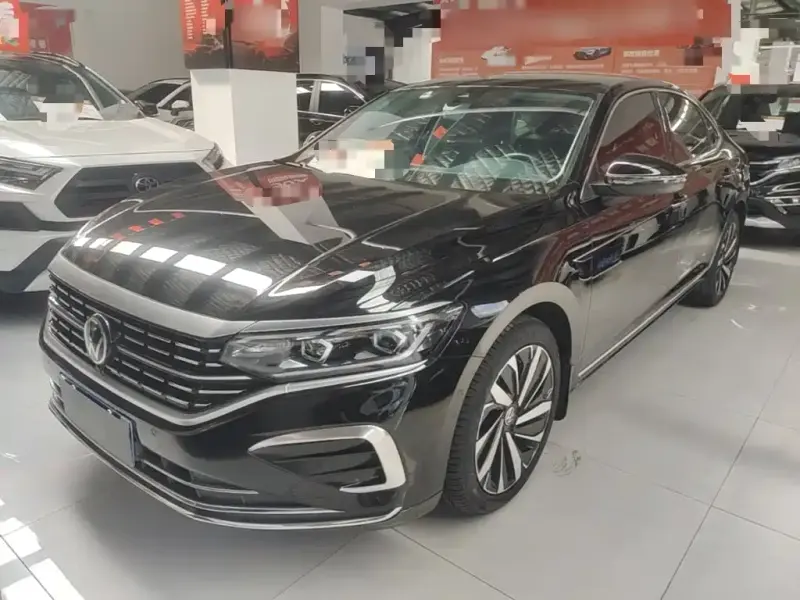 Volkswagen Passat, 2023