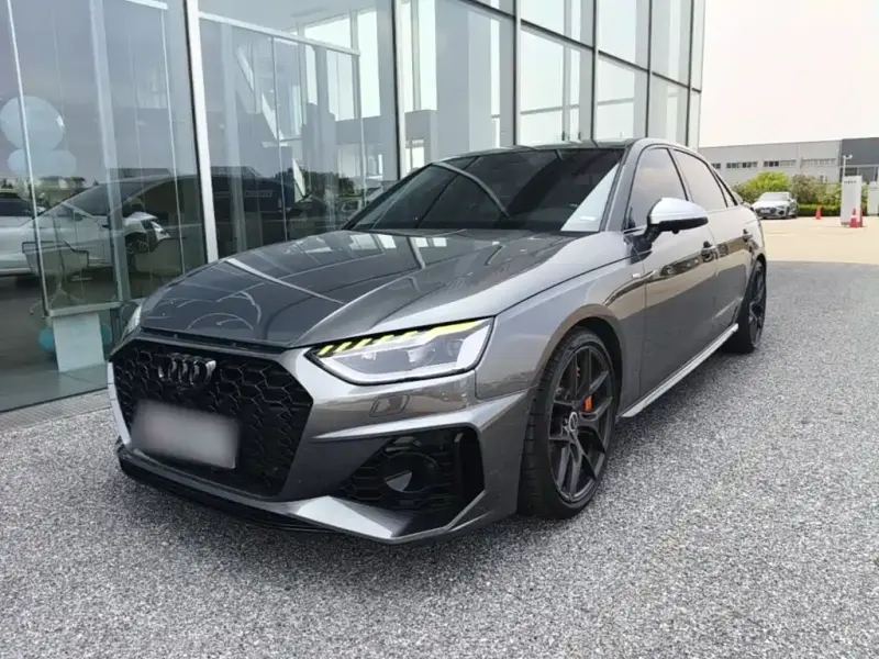 Audi A4L, 2021