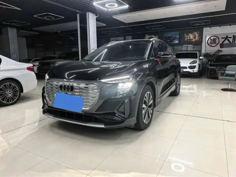 Audi Q5 e-tron, 2025
