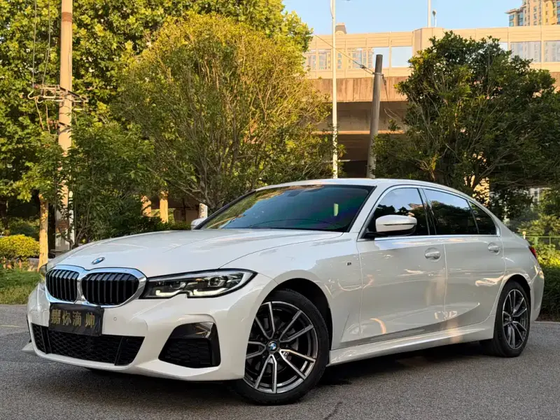 BMW 3 Series, 2021