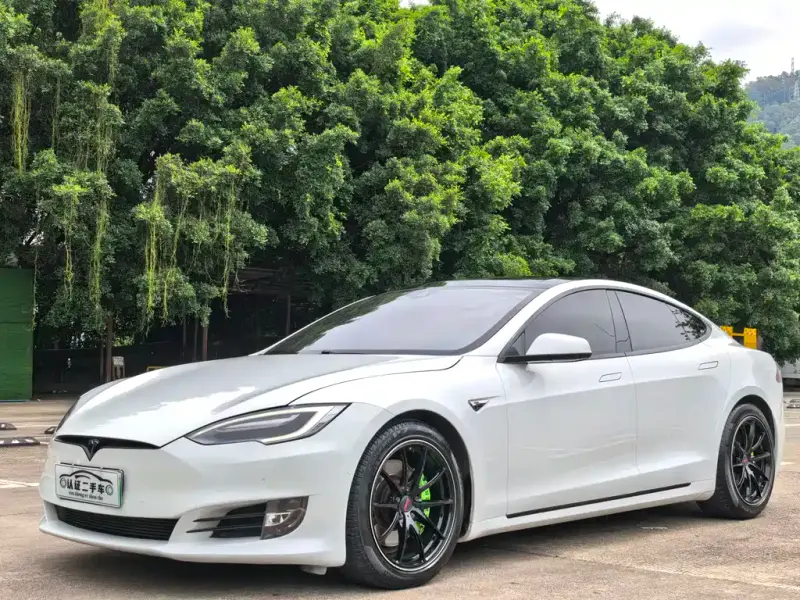 Tesla Model S, 2016