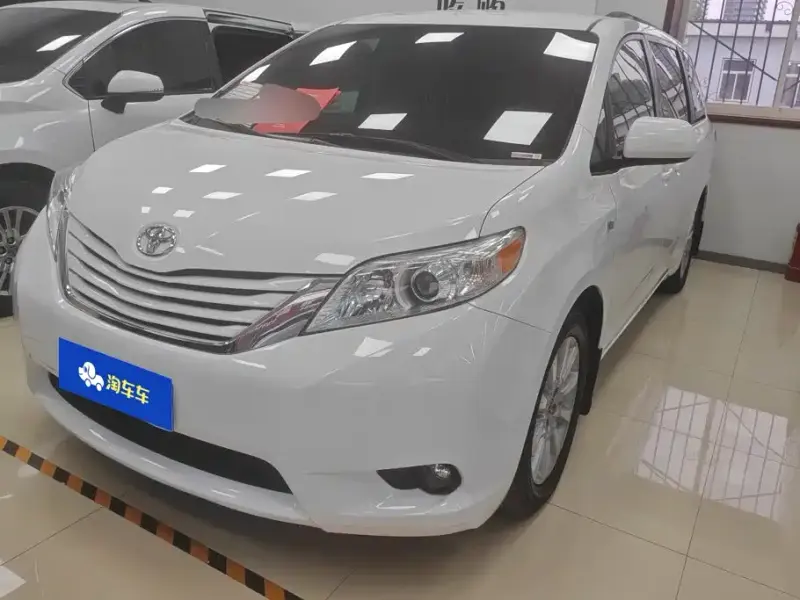 Toyota Sienna, 2016