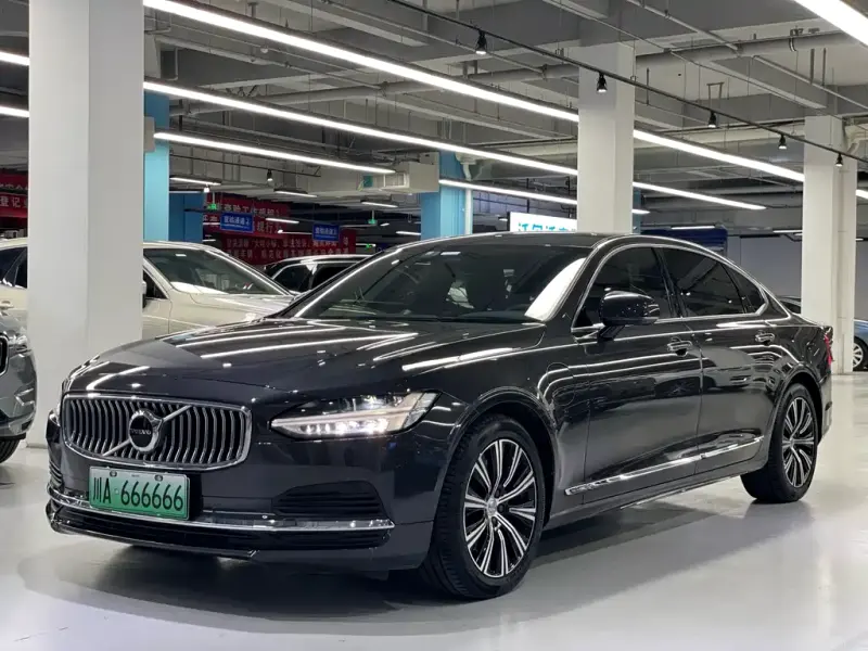 Volvo S90 PHEV, 2021