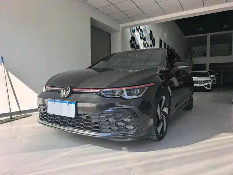 Volkswagen Golf GTI, 2023