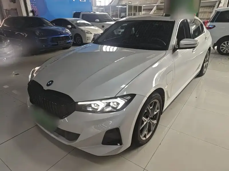 BMW i3, 2023