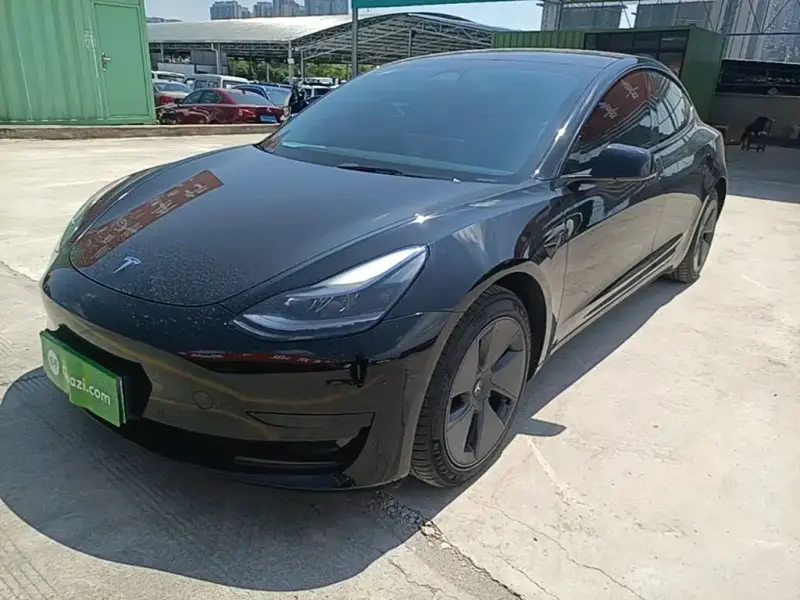 Tesla Model 3, 2023