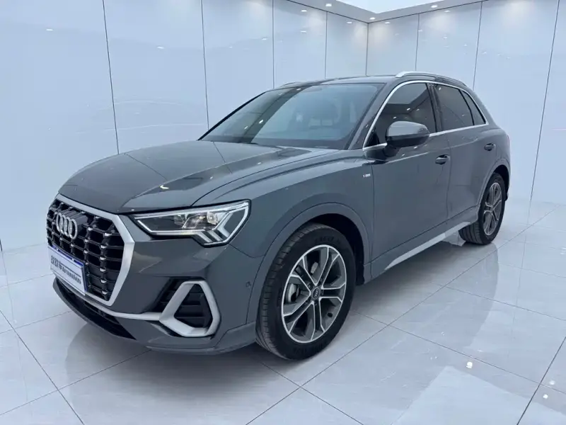 Audi Q3, 2022