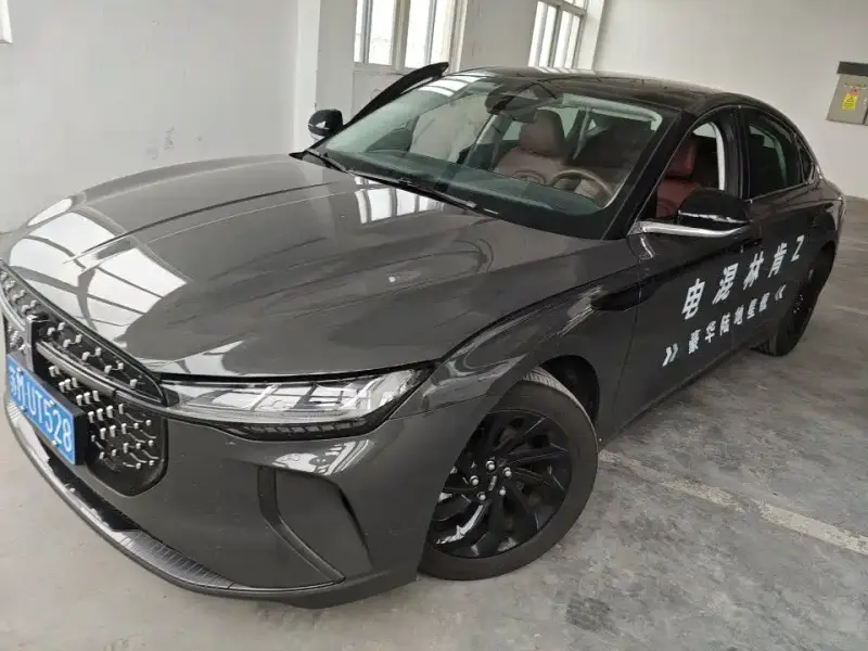 Lincoln Z, 2025