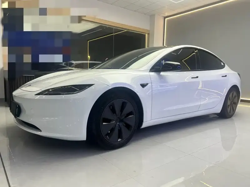 Tesla Model 3, 2023