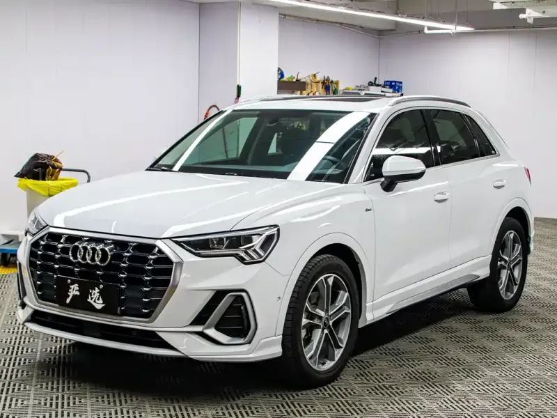 Audi Q3, 2022
