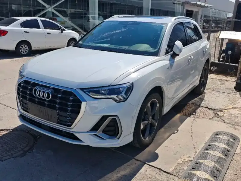 Audi Q3, 2021