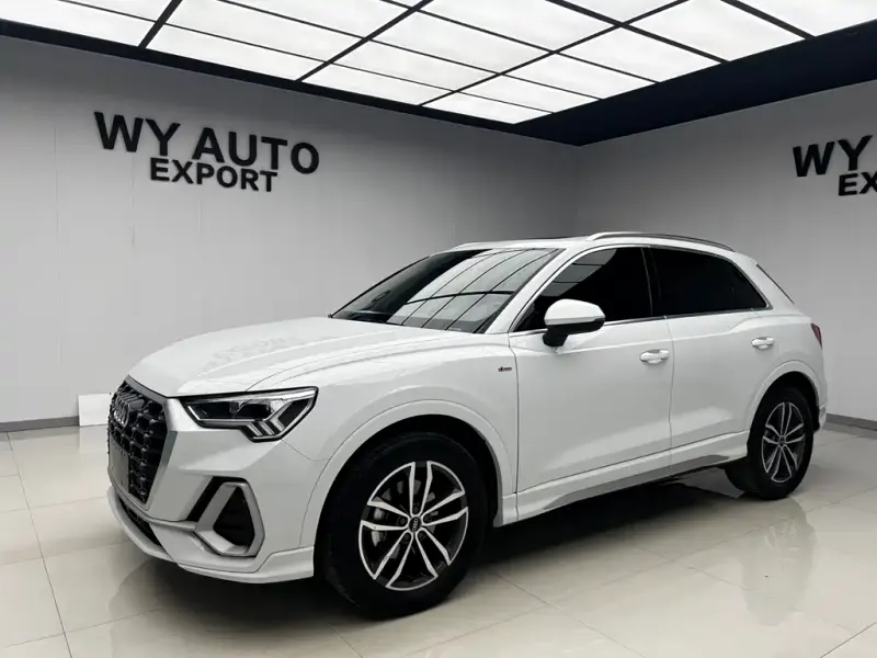 Audi Q3, 2022