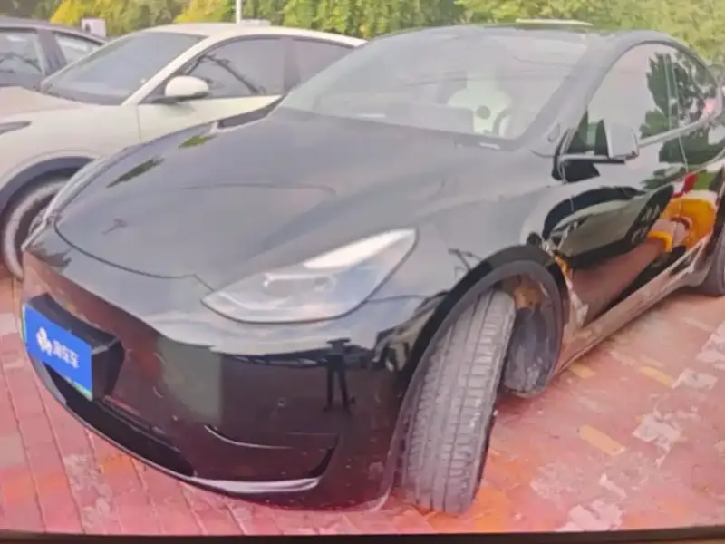 Tesla Model Y, 2023