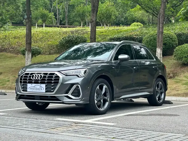 Audi Q3, 2022