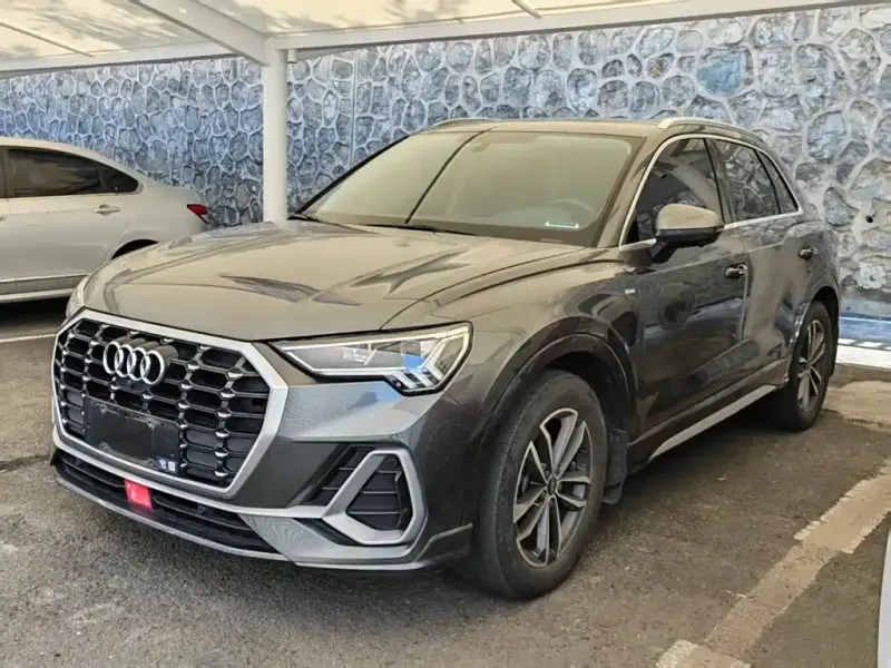 Audi Q3, 2023