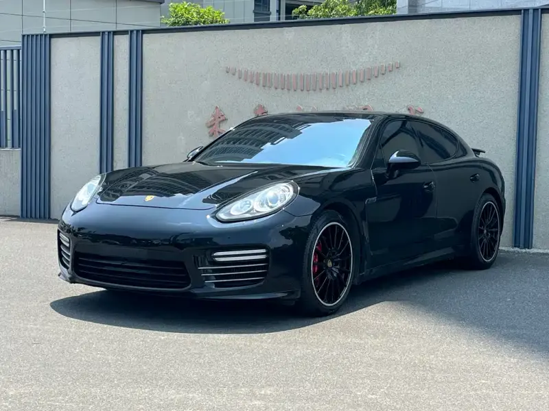 Porsche Panamera, 2016