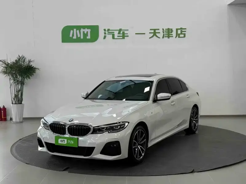 BMW 3 Series, 2022