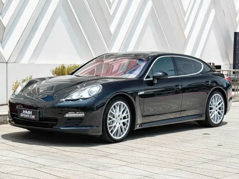 Porsche Panamera, 2010