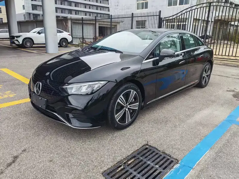 Mercedes-Benz EQE, 2025