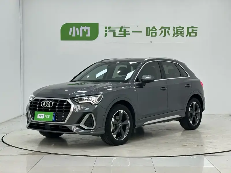 Audi Q3, 2022