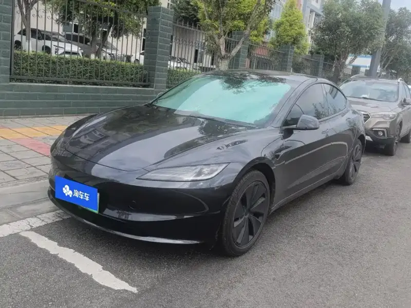 Tesla Model 3, 2026