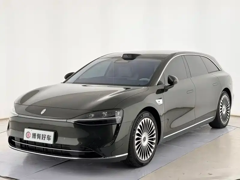 Stelato S9T, 2025