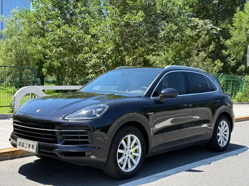 Porsche Cayenne Hybrid, 2019