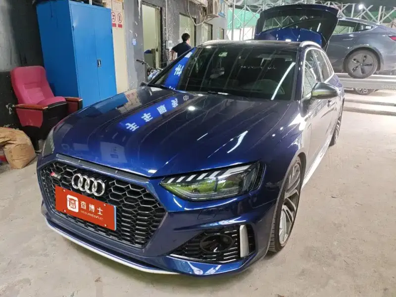 Audi RS 4, 2021