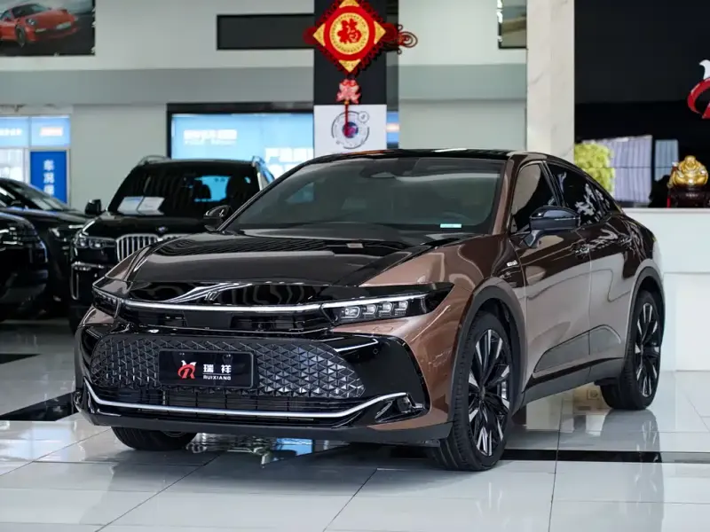Toyota Crown SportCross, 2024
