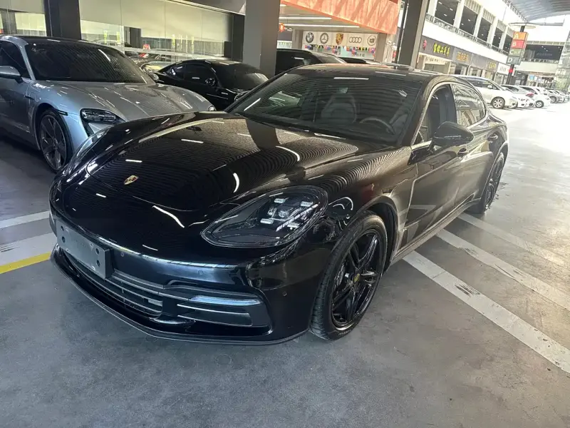 Porsche Panamera, 2018