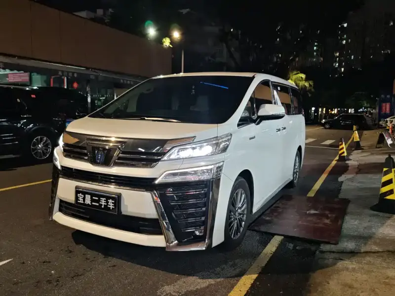 Toyota Vellfire, 2022