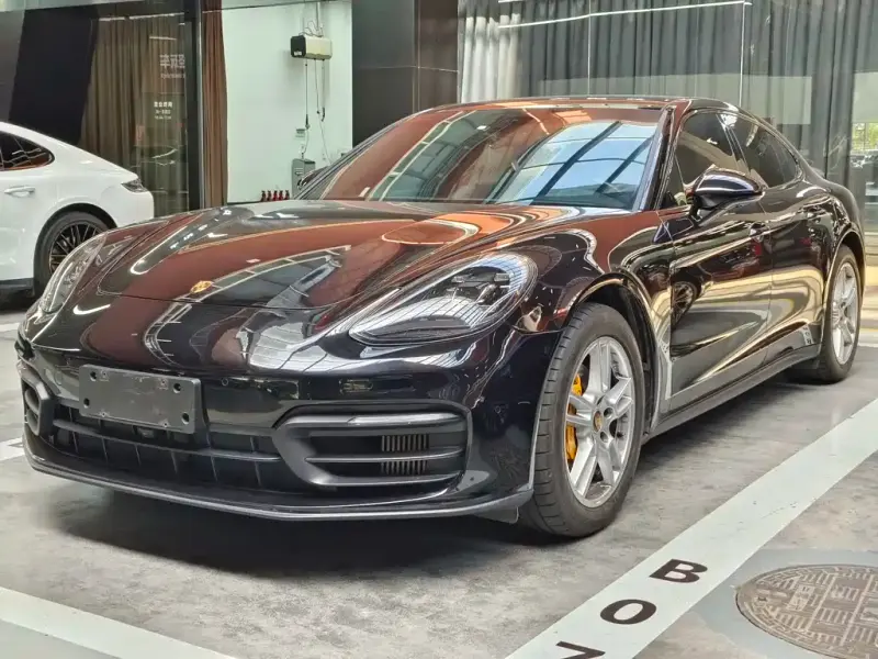 Porsche Panamera, 2022