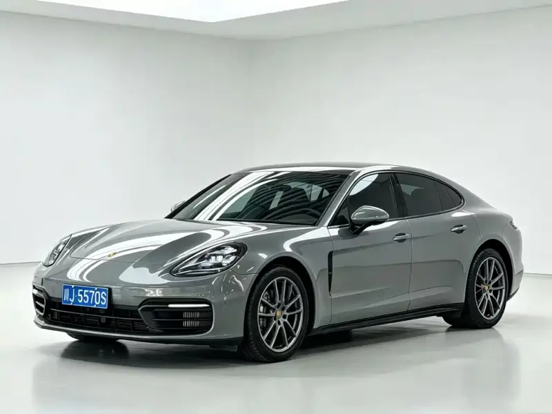 Porsche Panamera, 2023