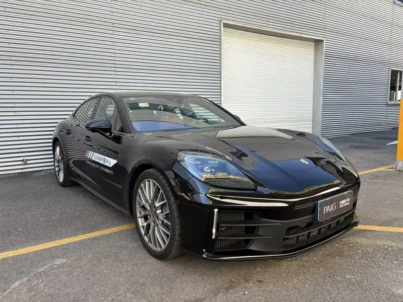 Porsche Panamera, 2025