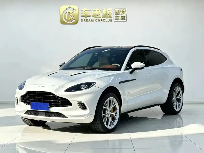 Aston Martin DBX, 2021