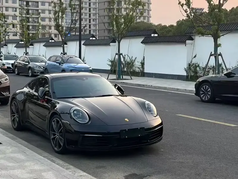 Porsche 911, 2023