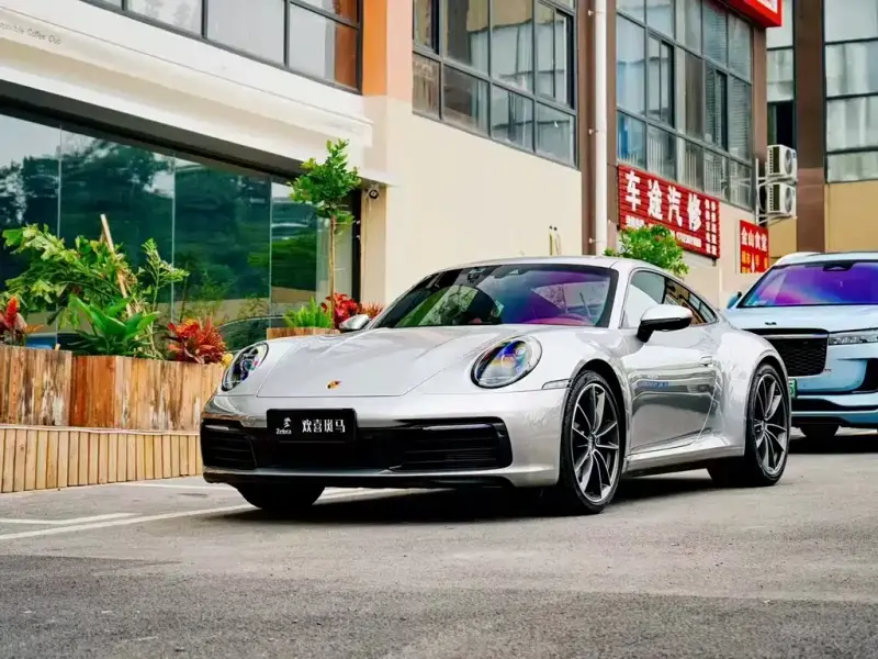 Porsche 911, 2023