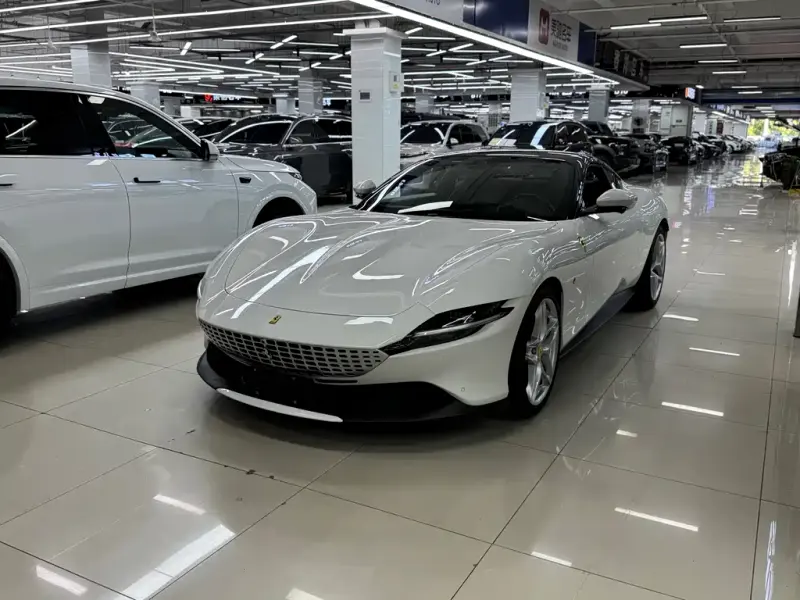 Ferrari Roma, 2021