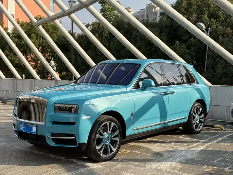 Rolls-Royce Cullinan, 2021