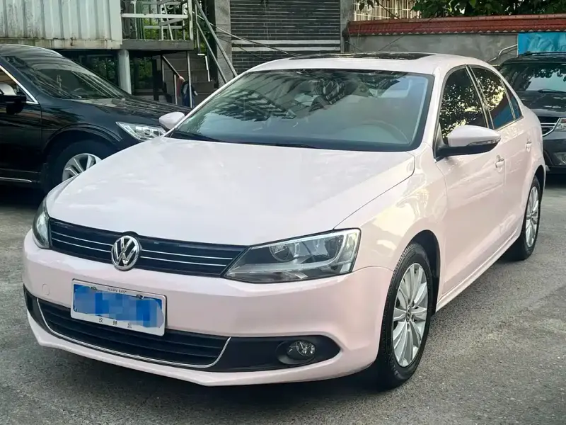 Volkswagen Sagitar, 2013