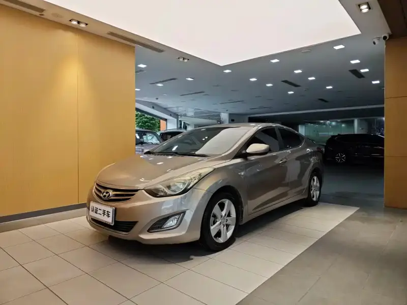 Hyundai Elantra Langdong, 2014