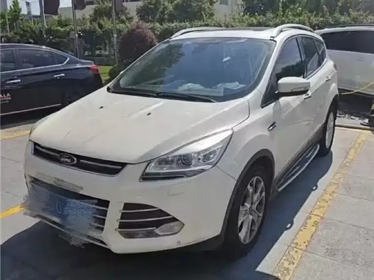 Ford Kuga, 2015