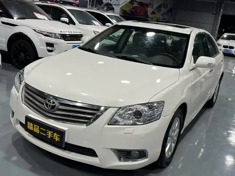 Toyota Camry, 2010
