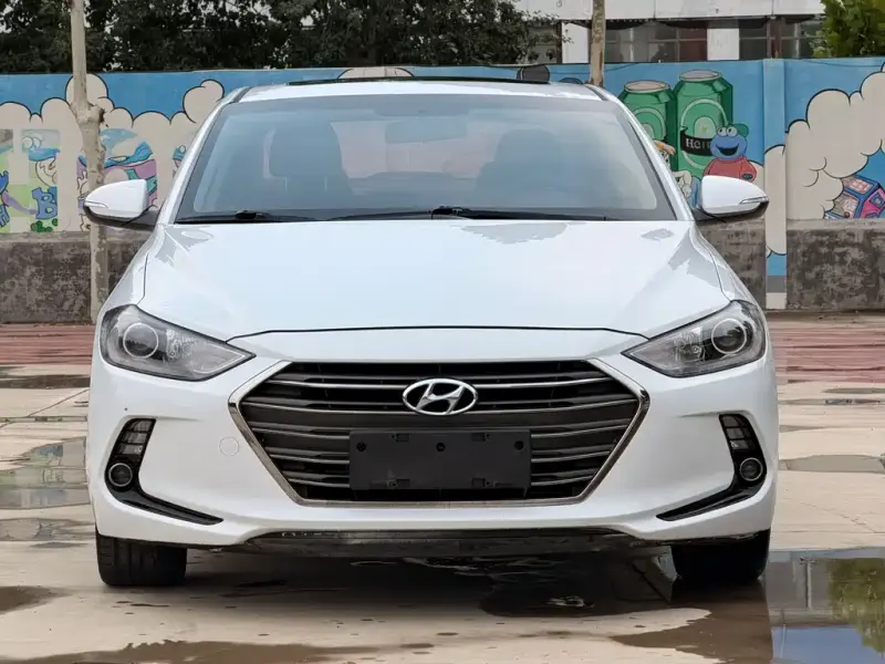 Hyundai Elantra, 2019