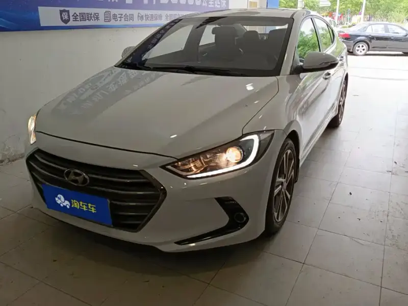 Hyundai Elantra, 2019