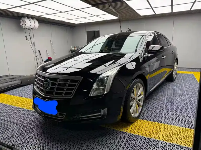 Cadillac XTS, 2013